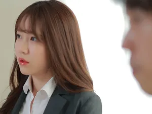 Ghệ đi chơi về nhà phát hiện chị gái cướp mất người yêu